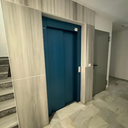 Global Yerbabuena Apartment *